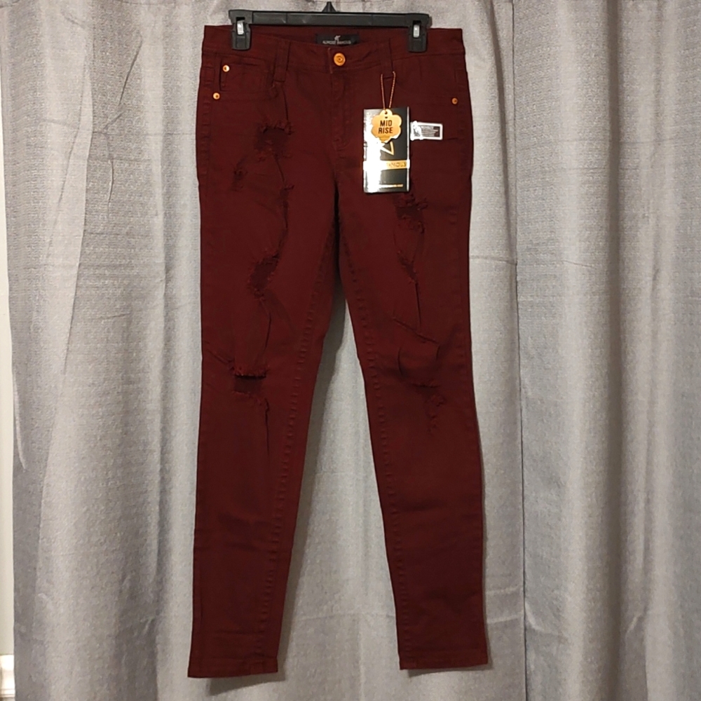 Almost Famous Burgundy Distressed Mid-Rise Jeans Sz 7